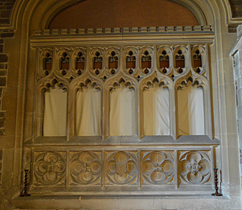 Screen at the east end of the north aisle April 2015